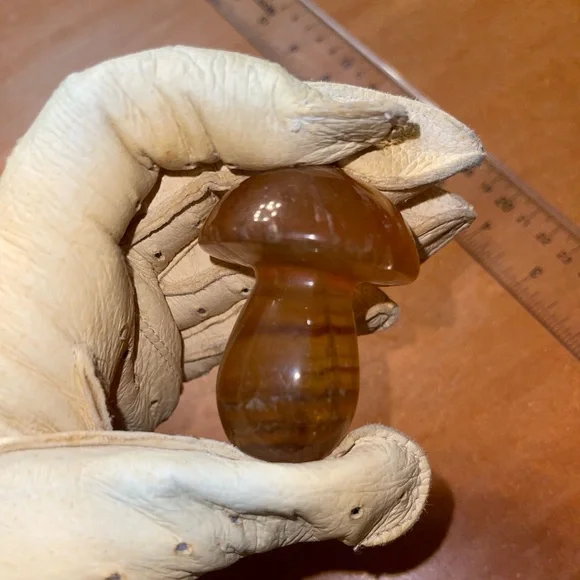 Fluorite Mushroom 🍄HP🍄💛 - Picture 5 of 17